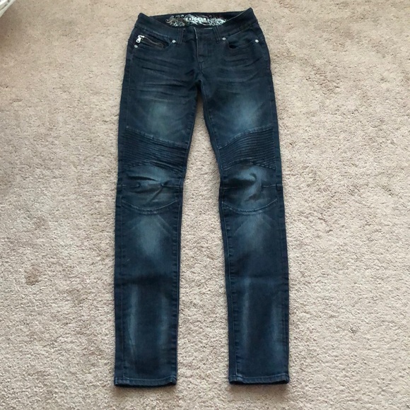 Jeans - Picture 1 of 6